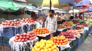 লাগামহীন মাল্টা-আপেলসহ বিদেশি ফলের দাম, নেপথ্যে কী?