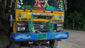 খুলনায় সড়ক দুর্ঘটনায় অবসরপ্রাপ্ত সিআইডি কর্মকর্তা নিহত
