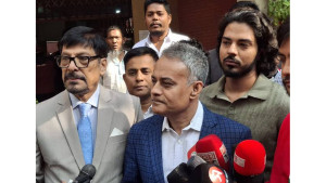 ঢাকা শহরকে ব্যাটারিচালিত রিকশা কলাপস করে ফেলেছে: সড়কমন্ত্রী