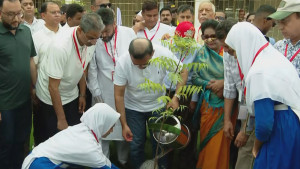 ফেনীর ফুলগাজীতে বৃক্ষরোপণ কর্মসূচির উদ্বোধন করলেন প্রধানমন্ত্রী