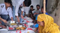সাপ্তাহিক হাটে ছিন্নমূল মানুষের পাতে মিলছে মাংস, মুখে হাসি