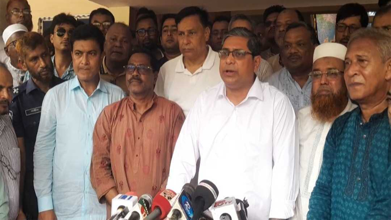 আইনশৃঙ্খলা পরিস্থিতি গভীরভাবে পর্যবেক্ষণ করছে সরকার: শাহে আলম
